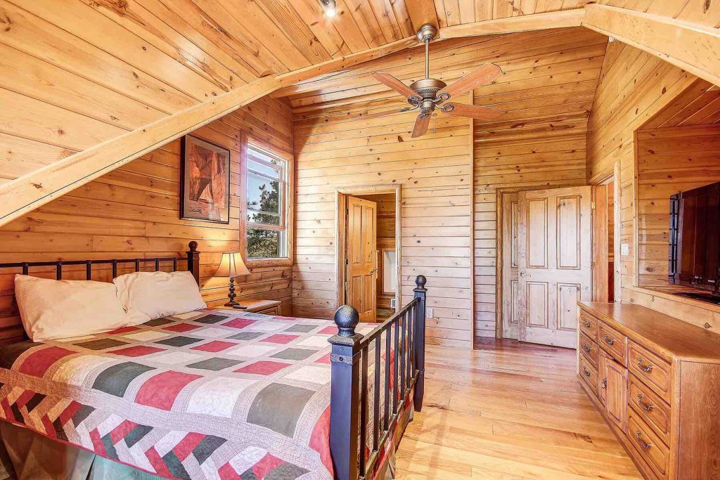Airbnb Williams Log Cabin