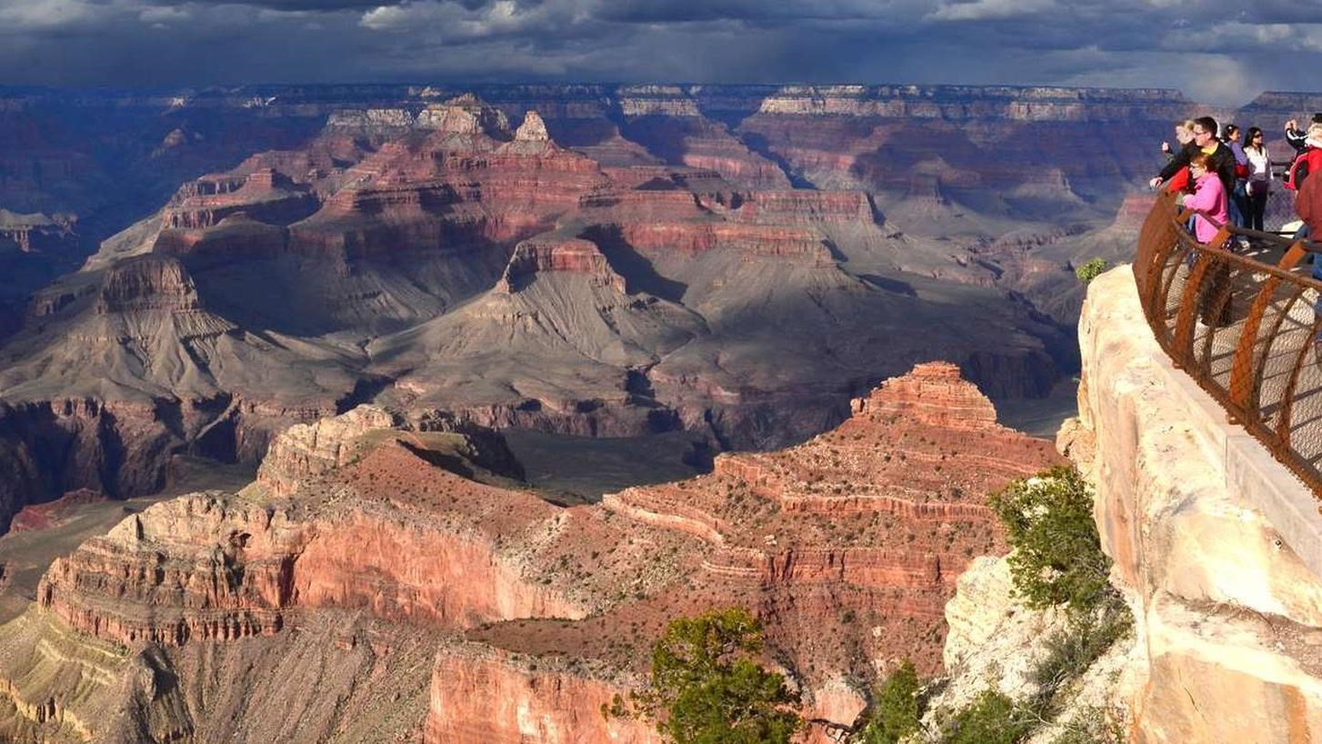 Grand Canyon South Rim panoramic view from Mather Point